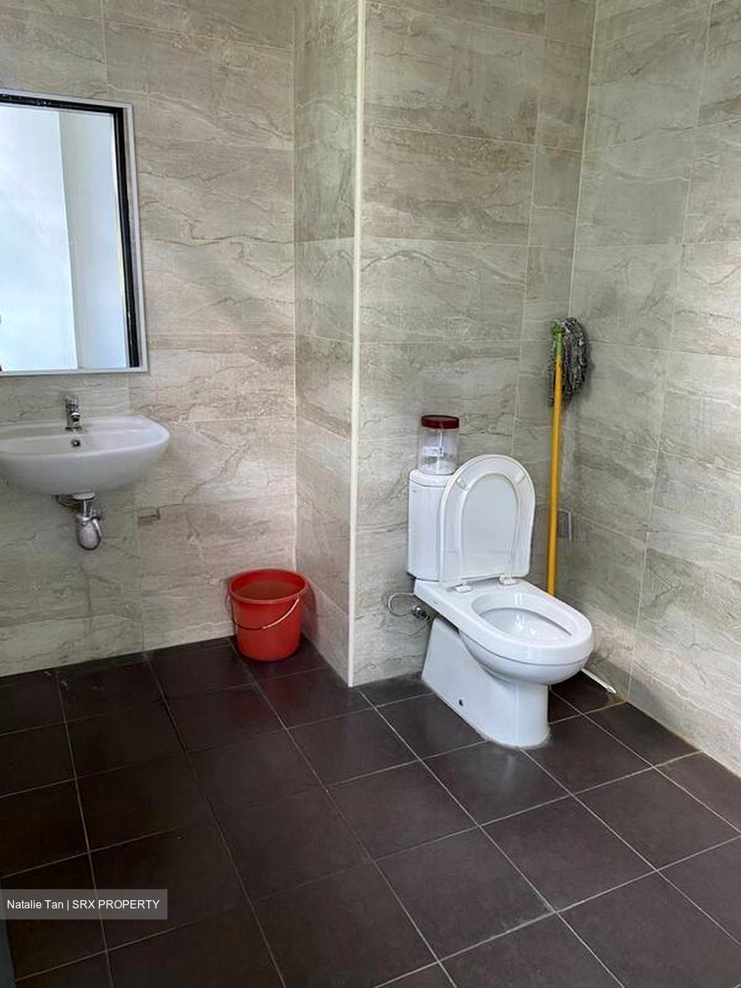 Win 5 (D27), Factory #495760901